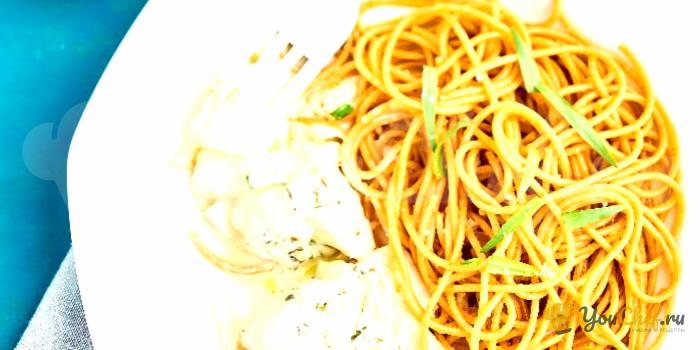 Нежирное филе со щавелем и спагетти