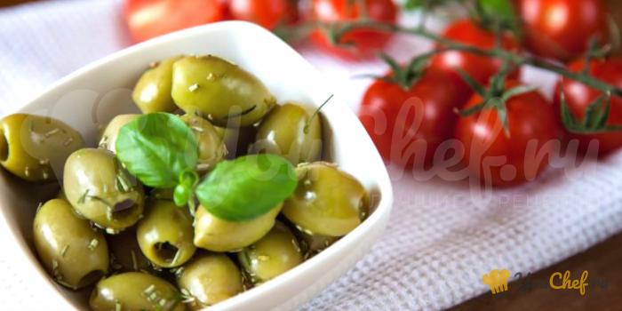 Зеленые оливки по-провански