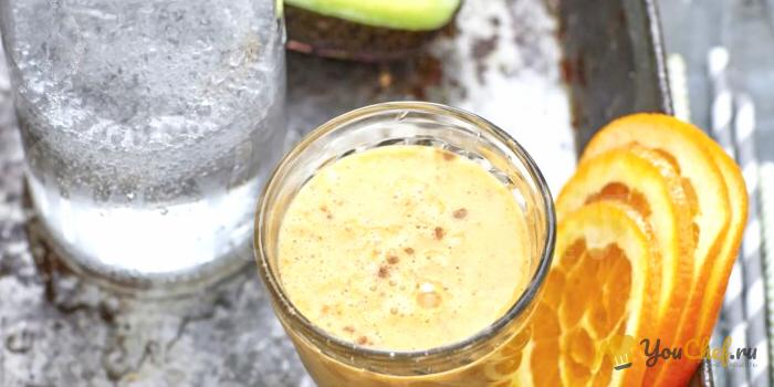 Детокс-напиток с апельсиновым имбирем и авокадо