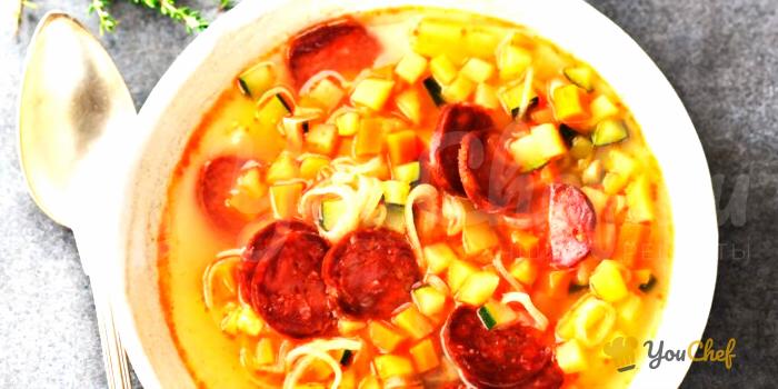 Овощной суп с чоризо