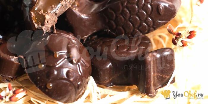 Домашний шоколад с струящимся карамельным сердцем